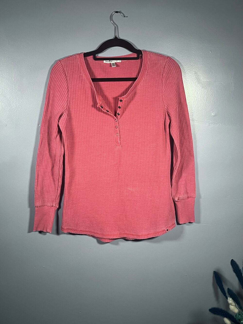 Seven7 Pink Waffle Knit Henley Top Long Sleeve Thermal Casual Small Bella Swan